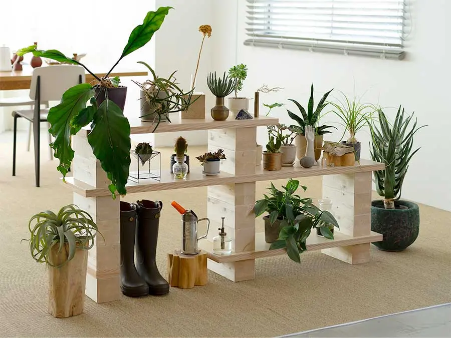 植物とともに暮らせるシェルフ